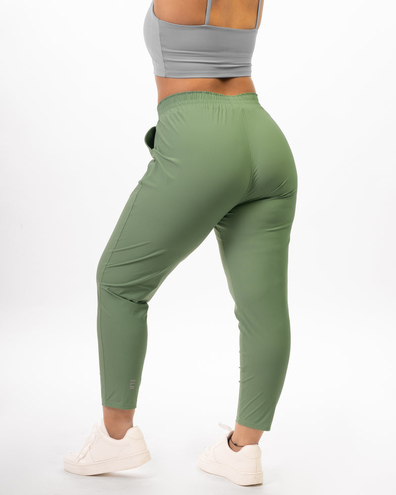 Nylon Crop Movement Pants - Green