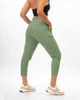 Nylon Crop Movement Pants - Green